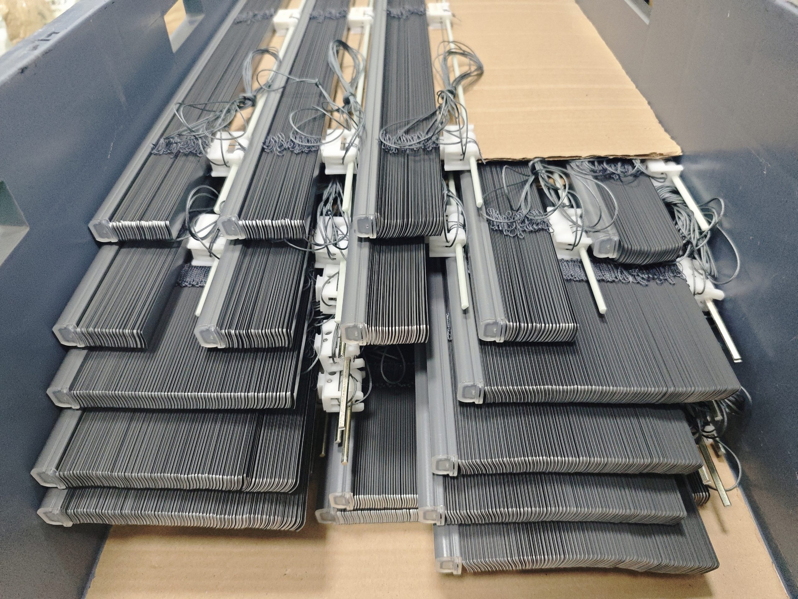 built-in blinds manufacturer