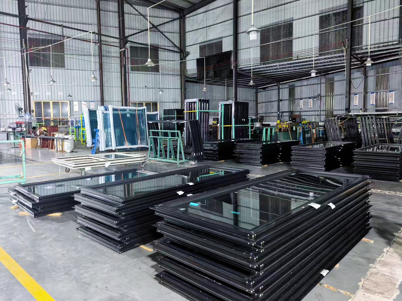 windows manufacturer