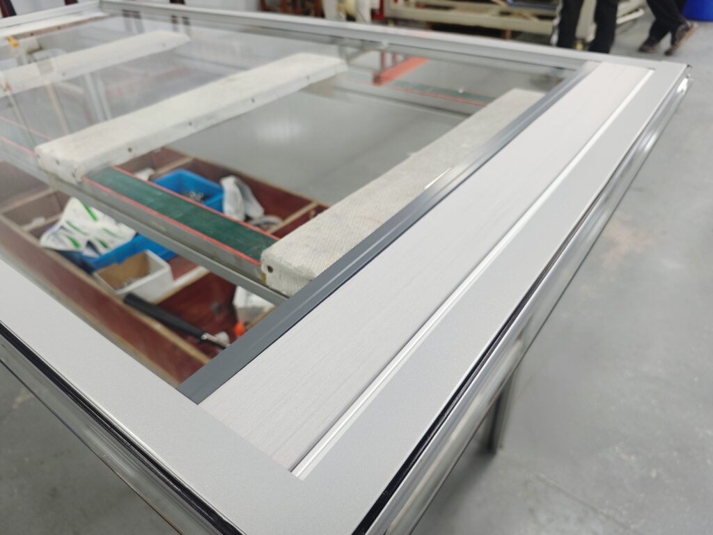 integrated shades material